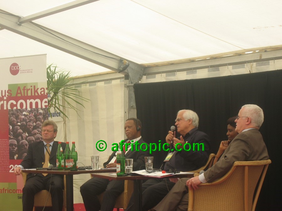 ../Images/afw2006b 226.jpg